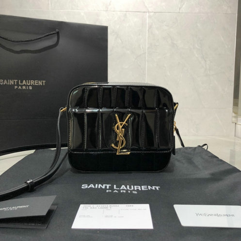 2019 New Saint Laurent Vicky camera bag in black quilted patent leather