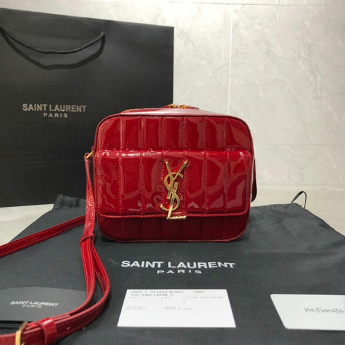2019 New Saint Laurent Vicky camera bag in quilted patent leather