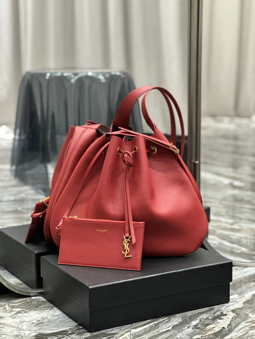 2022 Saint Laurent Paris Vii Large Flat Hobo Bag in red smooth leather
