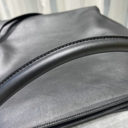 2020 Saint Laurent Tag Hobo Bag in black smooth saddle leather [635266B ...